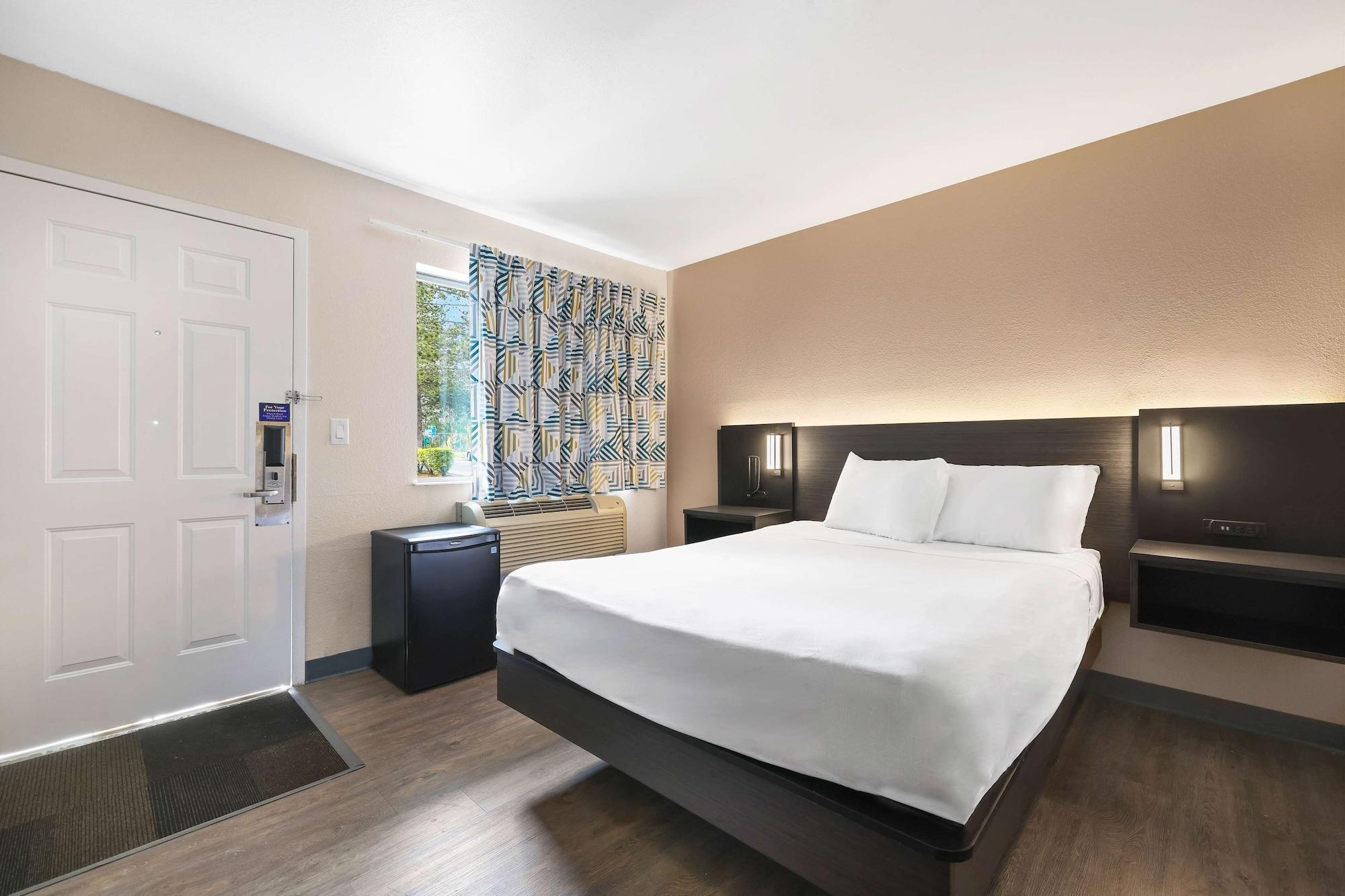 Motel 6-Kirkland, Wa - North קירקלנד מראה חיצוני תמונה