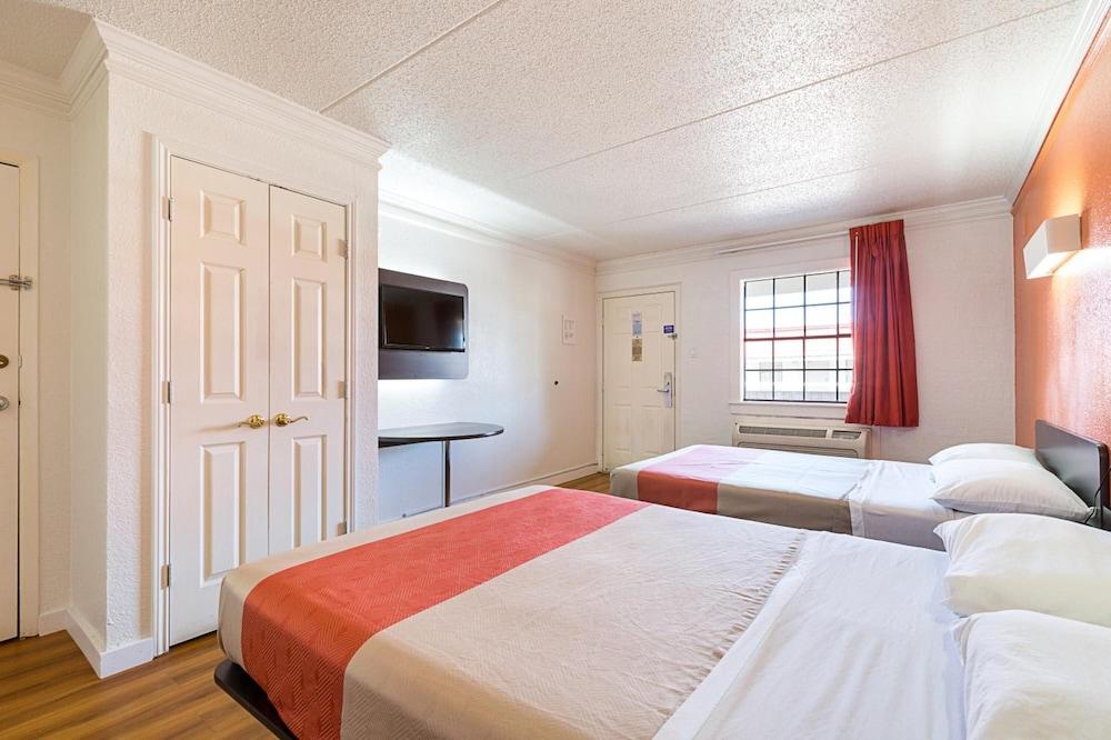 Motel 6-Kirkland, Wa - North קירקלנד מראה חיצוני תמונה