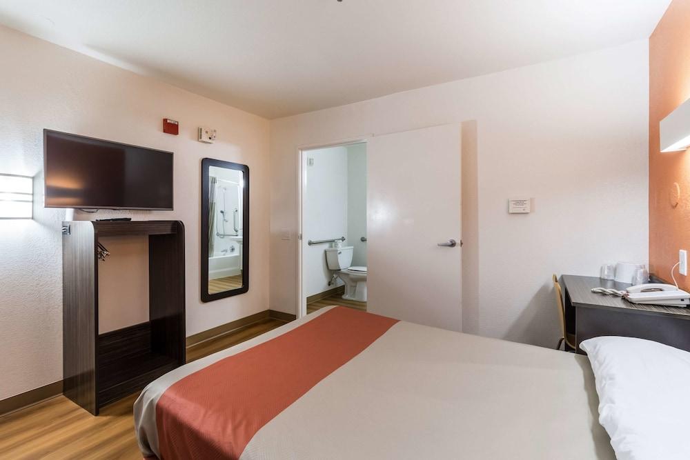 Motel 6-Kirkland, Wa - North קירקלנד מראה חיצוני תמונה